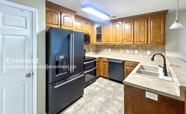 102 Burwell Spring Ln in Harvest, AL - Building Photo - Building Photo