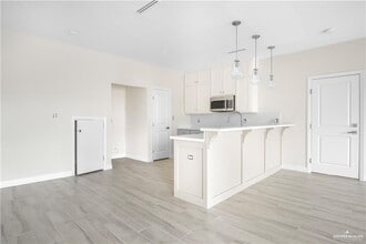 2609 E Solar Dr in Mission, TX - Building Photo - Building Photo