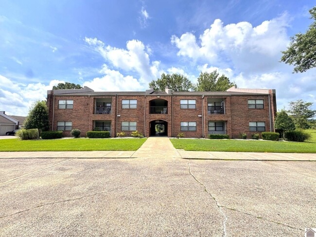 property at 1005 Southwood Dr