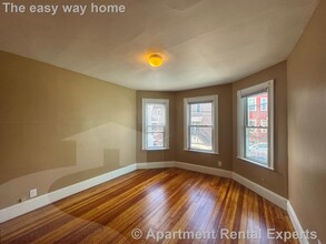 42 Calvin St in Somerville, MA - Building Photo - Building Photo
