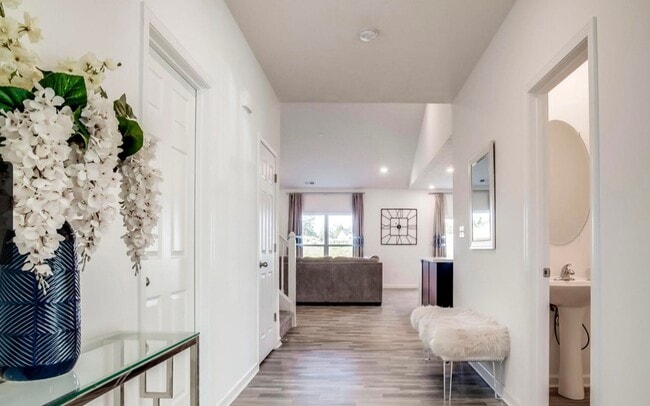 17122 Meander Wy in Louisville, KY - Building Photo - Building Photo