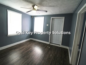 2815 S Elm St in Muncie, IN - Building Photo - Building Photo