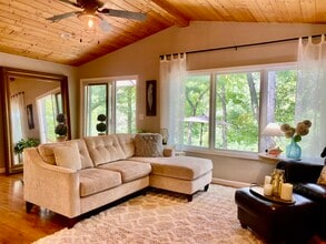 57 West Hazel Dell Ln in Springfield, IL - Building Photo - Building Photo