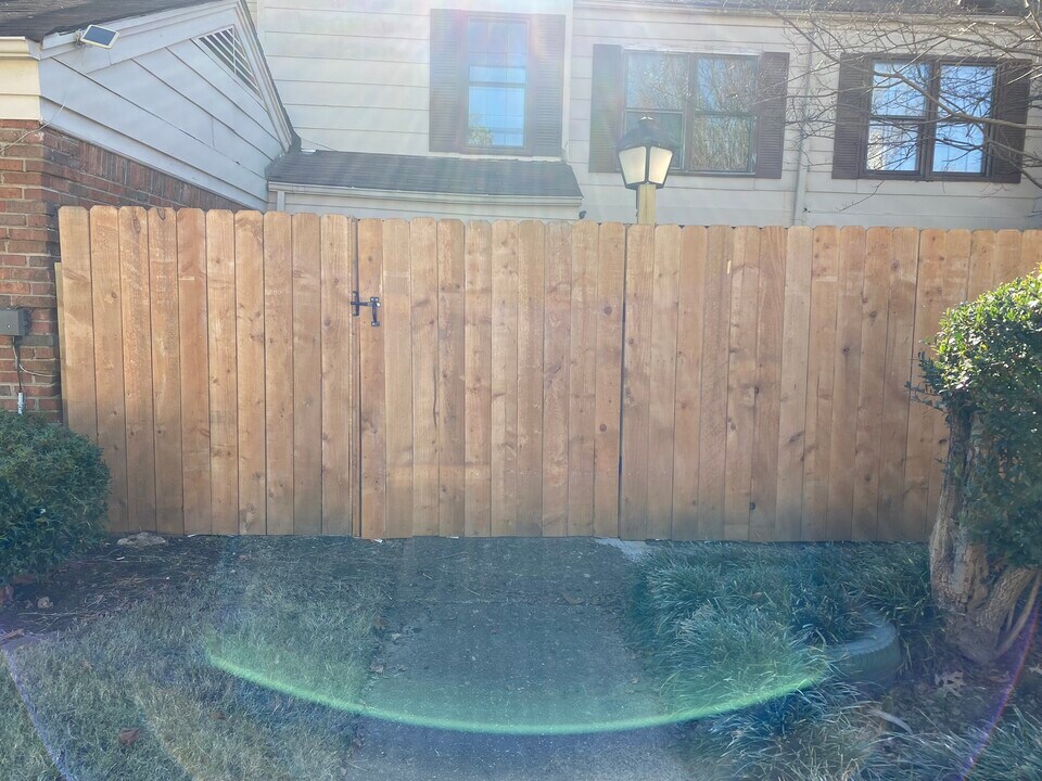 3649 Haughton Ln, Unit #2 in Memphis, TN - Foto de edificio