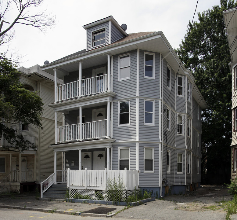 7 Mount Vernon St in Providence, RI - Building Photo