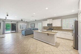 27112 N 56th Dr in Phoenix, AZ - Building Photo - Building Photo