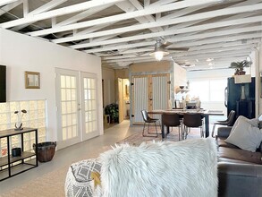 6541 Gateway Ave in Sarasota, FL - Building Photo - Building Photo