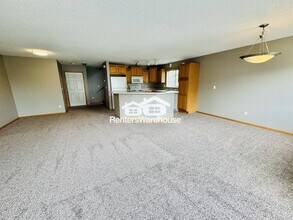 7586 Crimson Ln in Savage, MN - Building Photo - Building Photo