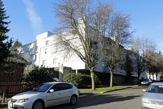 Vista Point in Seattle, WA - Foto de edificio - Building Photo