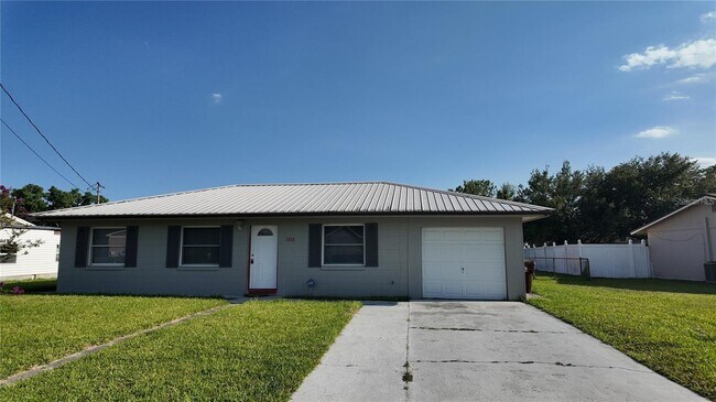 property at 1532 Eola Cir