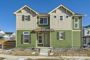 10196 Worchester St in Commerce City, CO - Building Photo