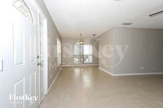 438 SE Streamlet Ave in Port St. Lucie, FL - Building Photo - Building Photo