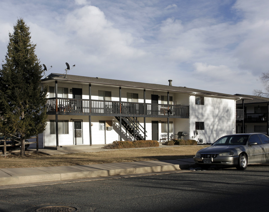 1005 Modes St in Colorado Springs, CO - Foto de edificio