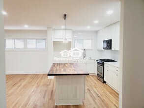 441 Big John Trail SE in Marietta, GA - Foto de edificio - Building Photo