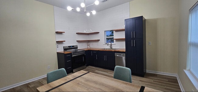 405 Bender St in Little Rock, AR - Building Photo - Building Photo