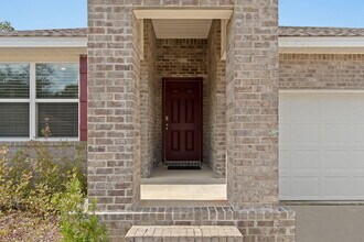 6406 Arcadia Bluffs Ave in Laurel Hill, FL - Building Photo - Building Photo