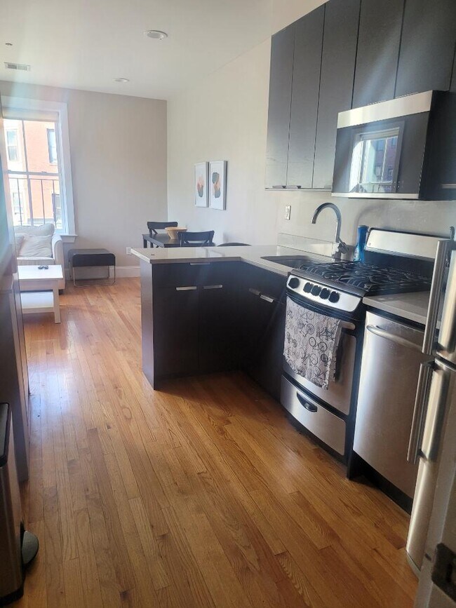 784 Tremont St in Boston, MA - Building Photo - Building Photo