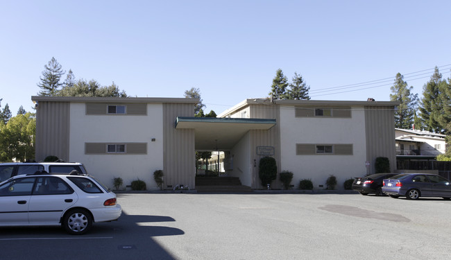 Tiffany Plaza Apartments in Lafayette, CA - Building Photo - Building Photo