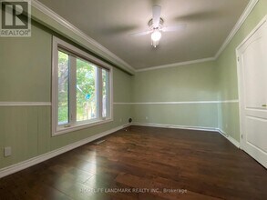 1 Christman Ct in Markham, ON - Building Photo - Building Photo