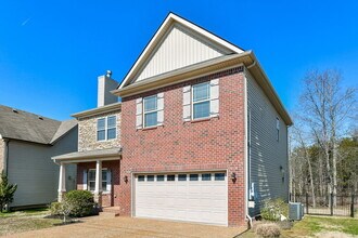 6465 Paddington Way, Unit 7 in Nashville, TN - Building Photo - Building Photo