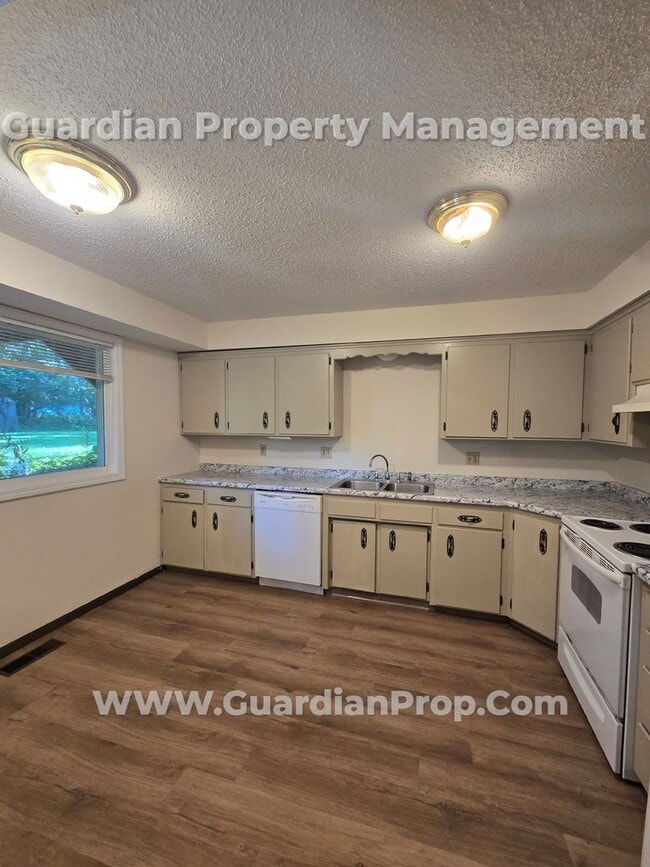 2663-2665 Rice Creek Terrace in New Brighton, MN - Foto de edificio - Building Photo