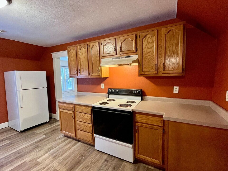 317 N 4th Ave in Wausau, WI - Building Photo