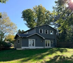 2438 Heston Dr in Lake Milton, OH - Building Photo