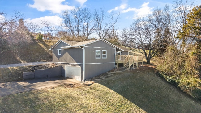 305 Iroquois Ln in Seymour, TN - Building Photo - Building Photo