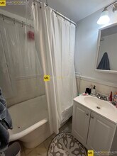 100 Saint Marys St in Boston, MA - Foto de edificio - Building Photo