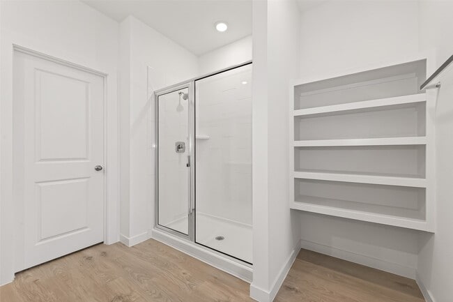 property at 4323 Camden Lakes St