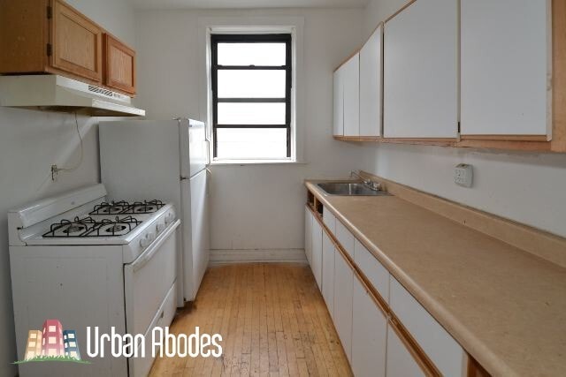 822 W Waveland Ave, Unit A04C in Chicago, IL - Foto de edificio - Building Photo