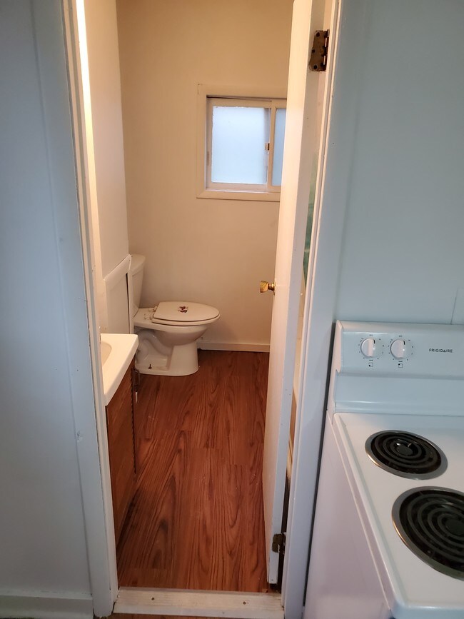 53 Pleasant St Apartments and Nearby Sidney Apartments For Rent