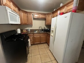 5811 Lindo Paseo, Unit 1 in San Diego, CA - Building Photo - Building Photo