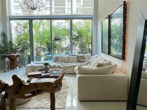 6000 Collins Ave in Miami Beach, FL - Building Photo - Building Photo