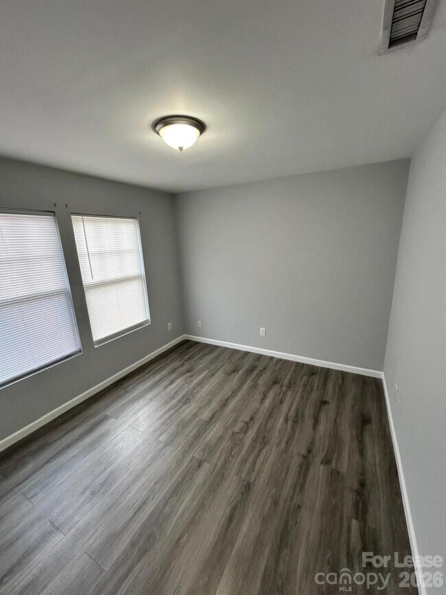 6034 Blue Ash Ln in Charlotte, NC - Building Photo - Building Photo