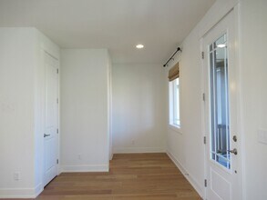 18956 132nd St E in Bonney Lake, WA - Building Photo - Building Photo