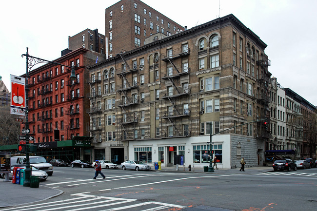 59 W 76th St in New York, NY - Foto de edificio - Building Photo