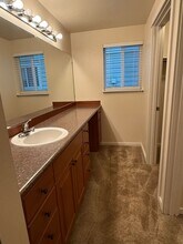 3811 130th Ln SE in Bellevue, WA - Building Photo - Building Photo