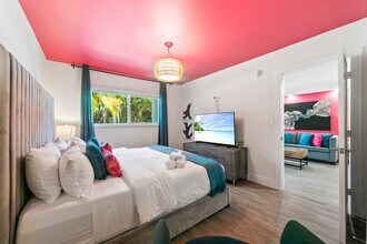 365 N Ocean Blvd in Boca Raton, FL - Building Photo - Building Photo