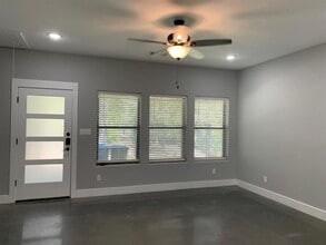 610 E Shepherd St in Denison, TX - Building Photo - Building Photo