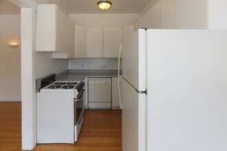 821 W Waveland Ave in Chicago, IL - Building Photo - Building Photo