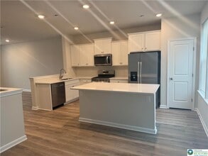251 Winding Rd in Easton, PA - Building Photo - Building Photo
