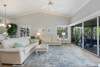 13040 Castle Harbour Dr in Naples, FL - Foto de edificio - Building Photo