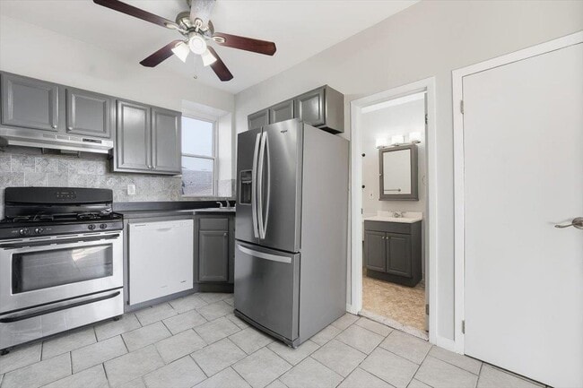 314 Paterson Plank Rd in Union City, NJ - Building Photo - Building Photo