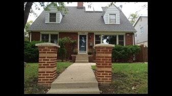 7710 W Keefe Ave in Milwaukee, WI - Building Photo