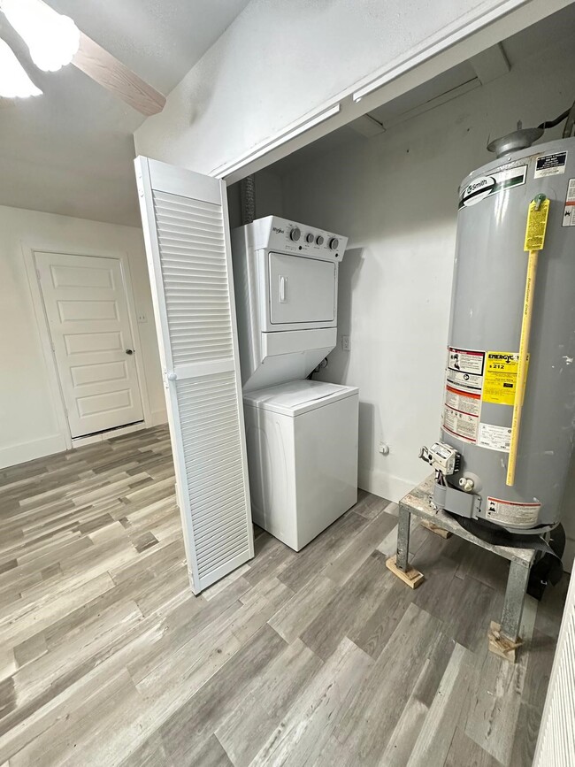 property at 600 W Mimosa St