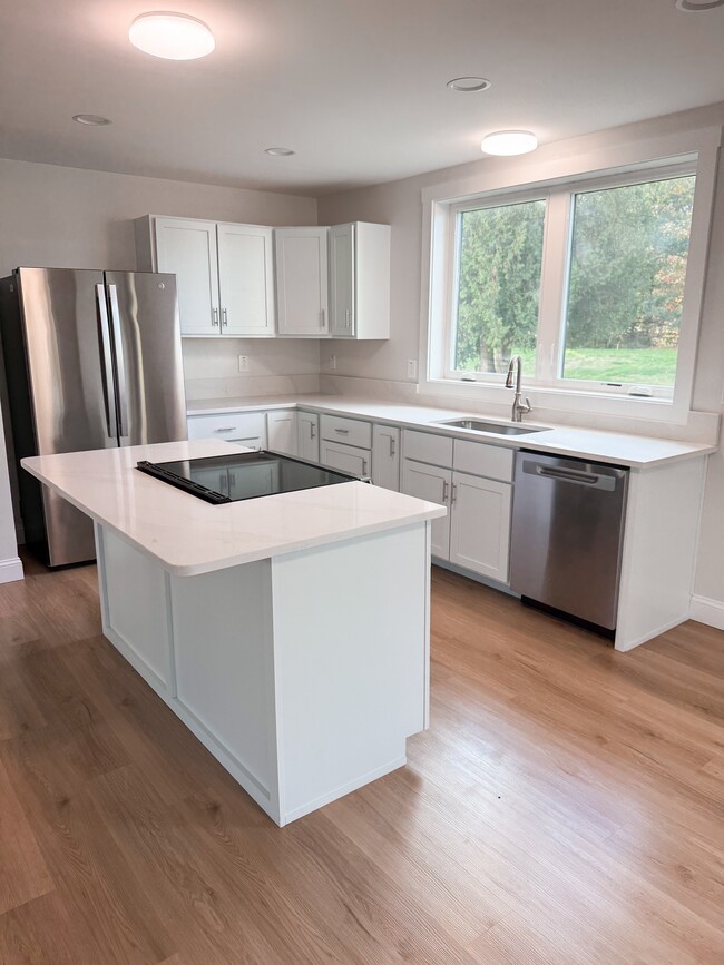 property at 959 W River Rd