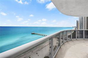 16139 Collins Ave in Sunny Isles Beach, FL - Building Photo