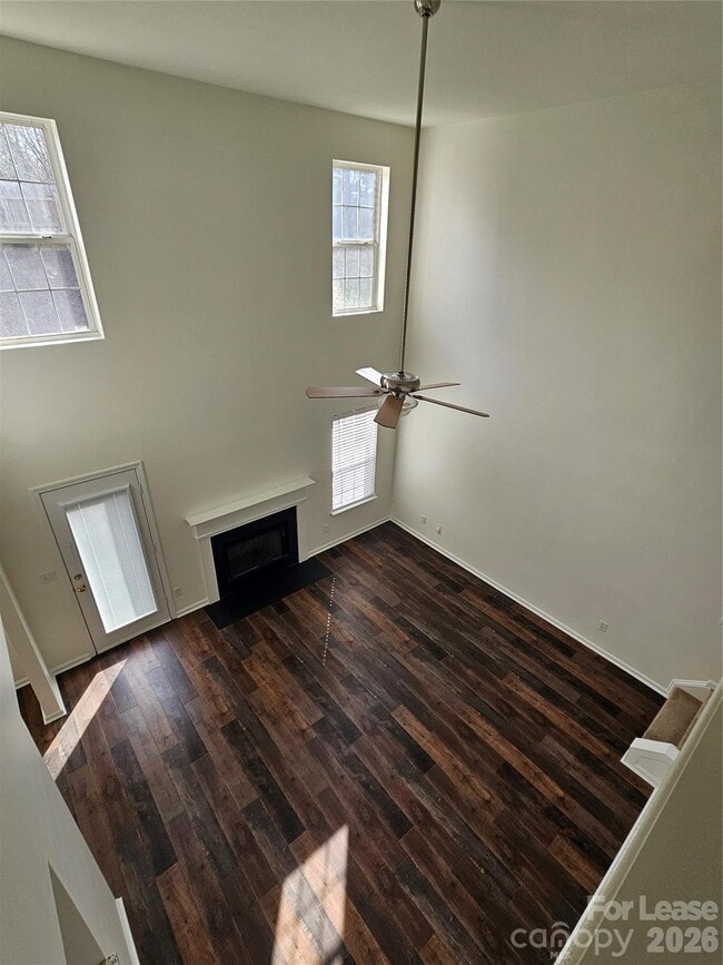 property at 2016 Cindy Creek Ln