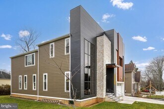 4917 Erie St in Annandale, VA - Building Photo - Building Photo